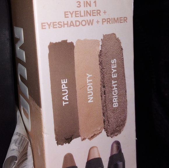 NUDESTIX - Picture 2 of 3